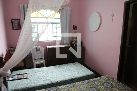 Suíte de casa para alugar com 6 quartos, 900m² em Eldorado, Contagem