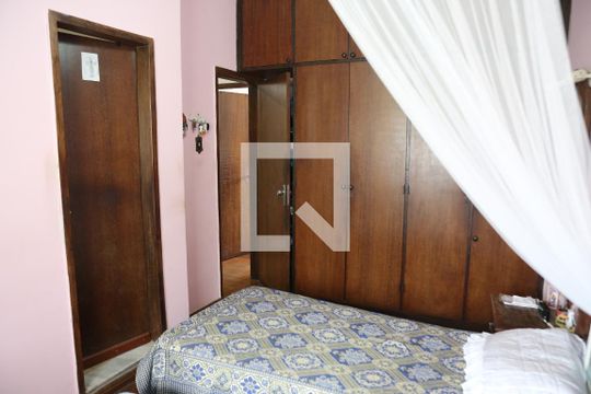 Suíte de casa para alugar com 6 quartos, 900m² em Eldorado, Contagem