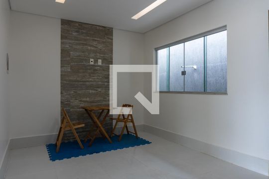 Cozinha de casa de condomínio para alugar com 3 quartos, 280m² em Setor Habitacional Vicente Pires, Brasília