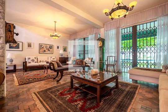 Sala de casa para alugar com 3 quartos, 600m² em Sumaré, São Paulo