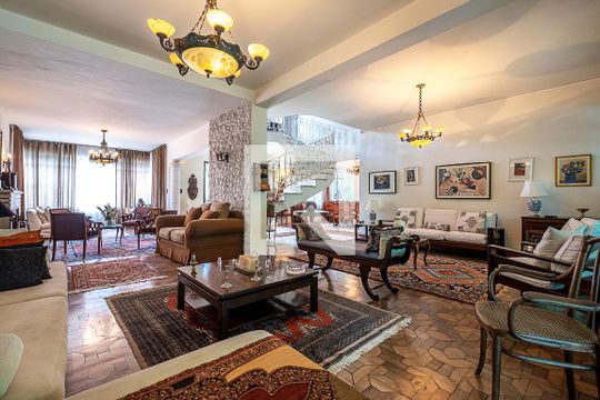 Casa para alugar com 3 quartos, 600m² em Sumaré, São Paulo