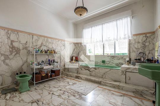 Suíte 1 - Banheiro de casa para alugar com 3 quartos, 600m² em Sumaré, São Paulo