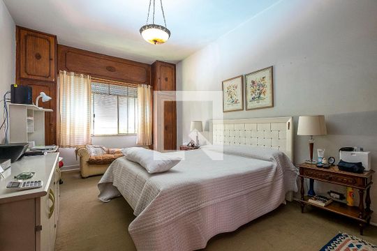 Suíte 1 de casa para alugar com 3 quartos, 600m² em Sumaré, São Paulo