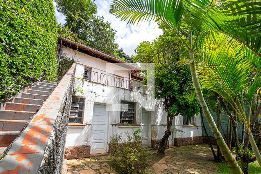 Edícula de casa para alugar com 3 quartos, 600m² em Sumaré, São Paulo