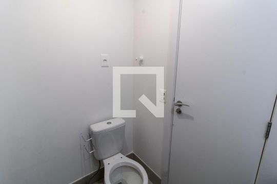 Banheiro de kitnet/studio à venda com 1 quarto, 26m² em Farroupilha, Porto Alegre