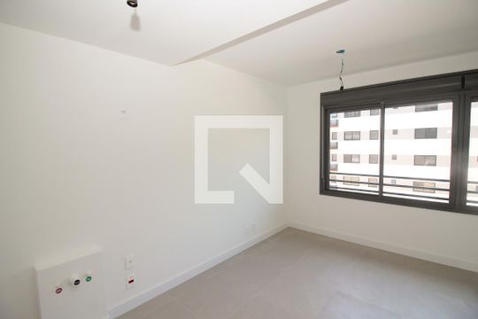 Sala/Quarto de kitnet/studio à venda com 1 quarto, 25m² em Farroupilha, Porto Alegre