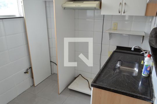 Cozinha de apartamento para alugar com 1 quarto, 45m² em Pechincha, Rio de Janeiro