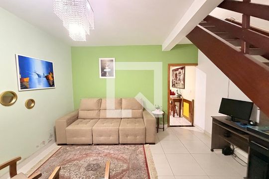 Sala de casa à venda com 4 quartos, 170m² em Jardim Mirante, Várzea Paulista