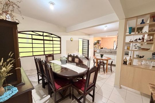 Sala de Jantar de casa à venda com 4 quartos, 170m² em Jardim Mirante, Várzea Paulista