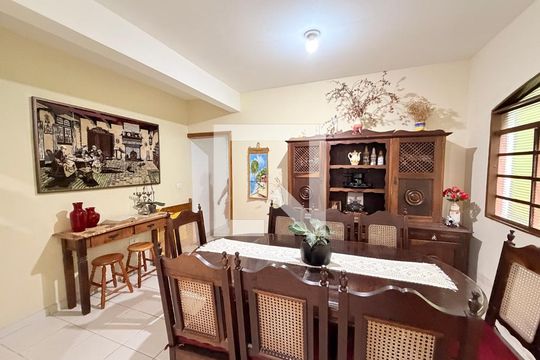 Sala de Jantar de casa à venda com 4 quartos, 170m² em Jardim Mirante, Várzea Paulista