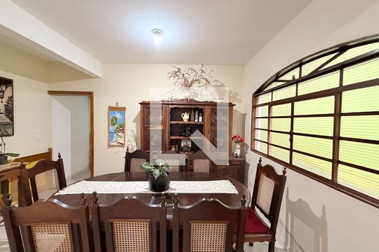 Sala de Jantar de casa à venda com 4 quartos, 170m² em Jardim Mirante, Várzea Paulista