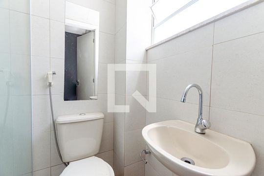Banheiro de kitnet/studio à venda com 1 quarto, 20m² em Centro, Niterói