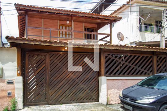 Fachada de casa para alugar com 4 quartos, 140m² em Santa Catarina, São Gonçalo