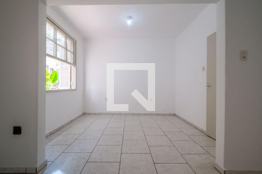 Sala/Quarto de apartamento para alugar com 1 quarto, 32m² em Centro, Porto Alegre