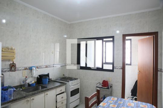 Cozinha de apartamento para alugar com 1 quarto, 72m² em Guilhermina, Praia Grande