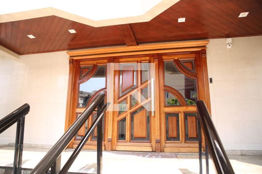 Entrada de apartamento para alugar com 1 quarto, 72m² em Guilhermina, Praia Grande