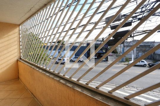Sacada da Suíte de casa à venda com 3 quartos, 400m² em Vila Sílvia, São Paulo