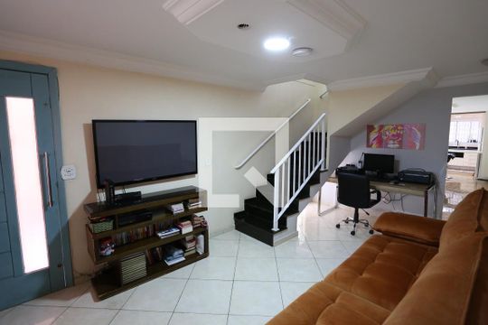 Sala de casa à venda com 3 quartos, 400m² em Vila Sílvia, São Paulo