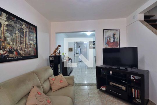 Sala de casa à venda com 2 quartos, 100m² em Santa Teresinha, Santo André