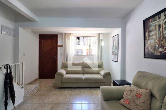 Sala de casa à venda com 2 quartos, 100m² em Santa Teresinha, Santo André
