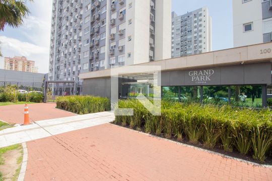 Fachada de apartamento à venda com 2 quartos, 65m² em São Sebastião, Porto Alegre