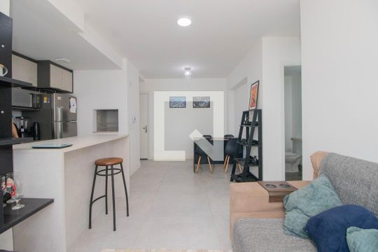 Sala de apartamento à venda com 2 quartos, 65m² em São Sebastião, Porto Alegre