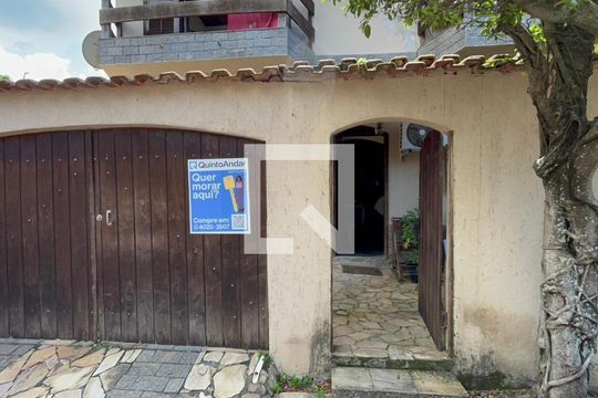 Fachada de casa de condomínio à venda com 3 quartos, 120m² em Recreio dos Bandeirantes, Rio de Janeiro