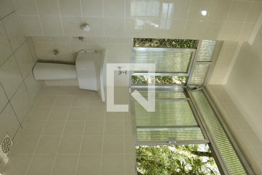 Área de Serviço de apartamento para alugar com 2 quartos, 94m² em Centro, Canoas