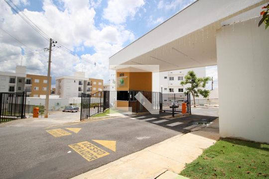 Fachada de apartamento para alugar com 2 quartos, 53m² em Jardim Celeste, Sorocaba