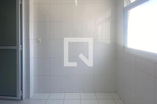 Área de Serviço de apartamento para alugar com 3 quartos, 90m² em Cerâmica, São Caetano do Sul