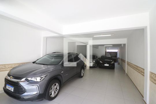 Garagem de casa à venda com 3 quartos, 275m² em Tucuruvi, São Paulo