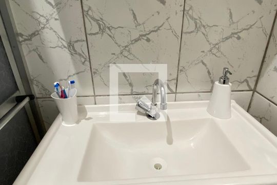 Banheiro - torneira de casa à venda com 2 quartos, 150m² em Rubem Berta, Porto Alegre