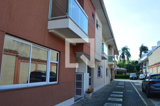 Área comum de casa de condomínio à venda com 3 quartos, 90m² em Tanque, Rio de Janeiro