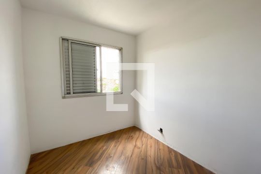 Quarto 3 de apartamento à venda com 3 quartos, 63m² em Parque Maria Domitila, São Paulo