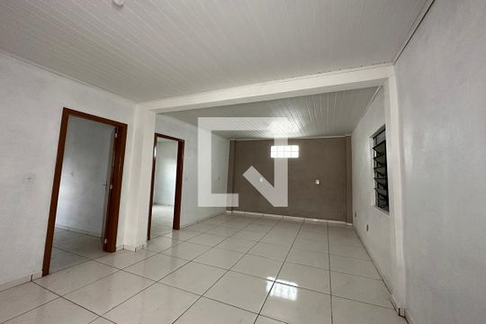 Casa para alugar com 2 quartos, 130m² em Scharlau, São Leopoldo