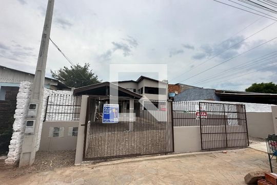 Quintal de casa para alugar com 2 quartos, 130m² em Scharlau, São Leopoldo