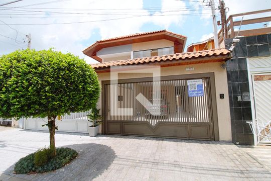 Fachada  de casa à venda com 4 quartos, 160m² em Jardim Londrina, São Paulo