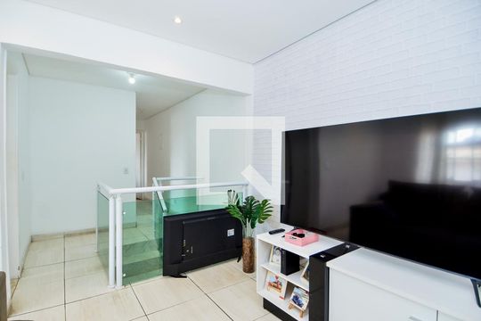 Sala de casa à venda com 3 quartos, 177m² em Jardim Moreira, Guarulhos