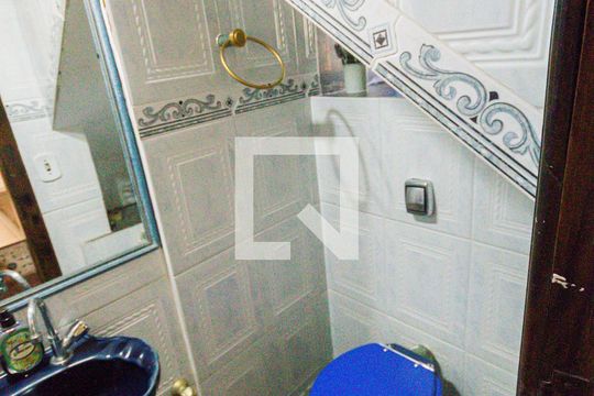 Lavabo de casa de condomínio à venda com 5 quartos, 350m² em Gardênia Azul, Rio de Janeiro