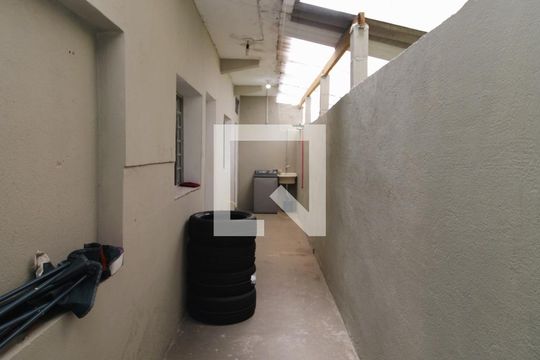 Quintal de casa à venda com 2 quartos, 210m² em Parque Novo Mundo, São Paulo