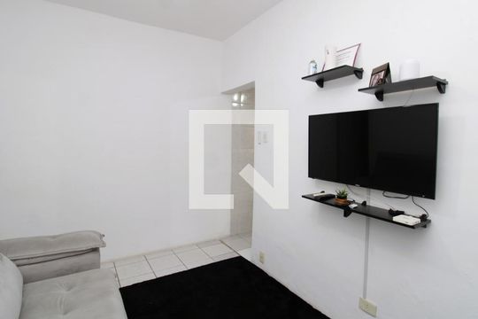 Sala 1 de casa à venda com 2 quartos, 210m² em Parque Novo Mundo, São Paulo