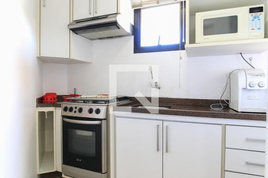 Cozinha de apartamento para alugar com 1 quarto, 53m² em Jardim São Dimas, São José dos Campos