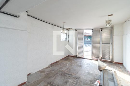 Garagem de casa para alugar com 2 quartos, 150m² em Parque Peruche, São Paulo