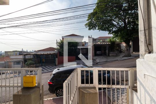 Vista do Hall de Entrada de casa para alugar com 2 quartos, 150m² em Parque Peruche, São Paulo