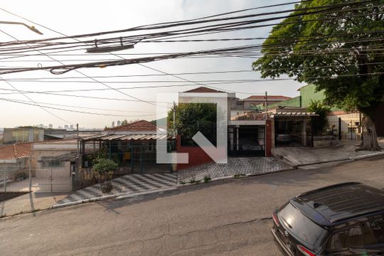 Vista do Quarto 1 de casa para alugar com 2 quartos, 150m² em Parque Peruche, São Paulo