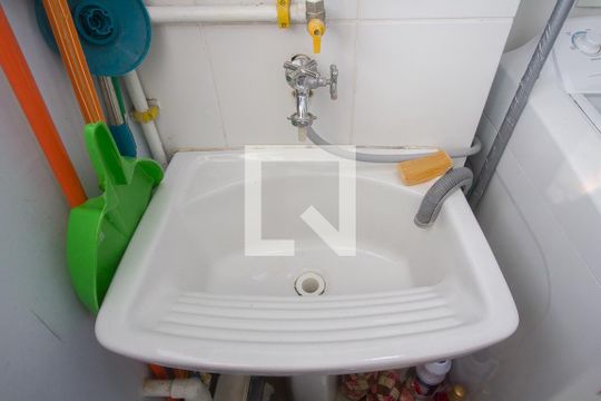 Tanque de apartamento à venda com 2 quartos, 55m² em Jardim Casablanca, São Paulo