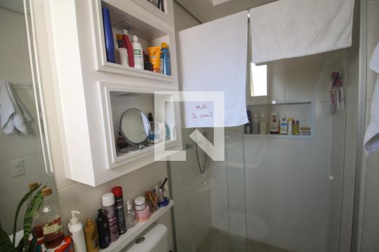 Banheiro da Suíte de casa de condomínio para alugar com 4 quartos, 260m² em Estância Velha, Canoas