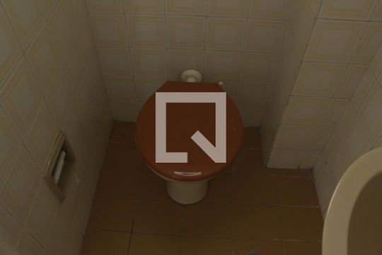 Banheiro de serviço de apartamento à venda com 3 quartos, 99m² em Veleiros, São Paulo