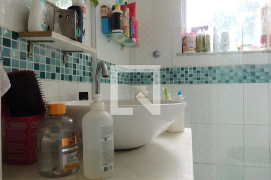 Banheiro da Suíte de apartamento à venda com 3 quartos, 91m² em Anil, Rio de Janeiro