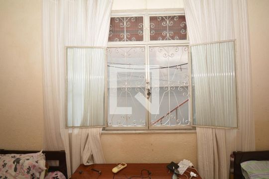 Quarto 2 da Casa 1 de casa à venda com 2 quartos, 70m² em Váz Lobo, Rio de Janeiro